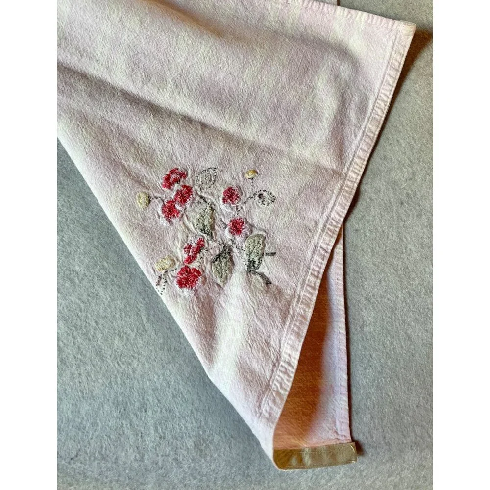 Laura Ashley Embroidered Floral Cotton Tea Towels Set Green Ribbon Trim VTG
